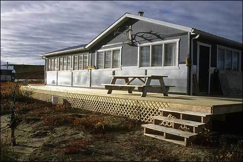 Peterson'S Point Lake Lodge Yellowknife Exteriér fotografie